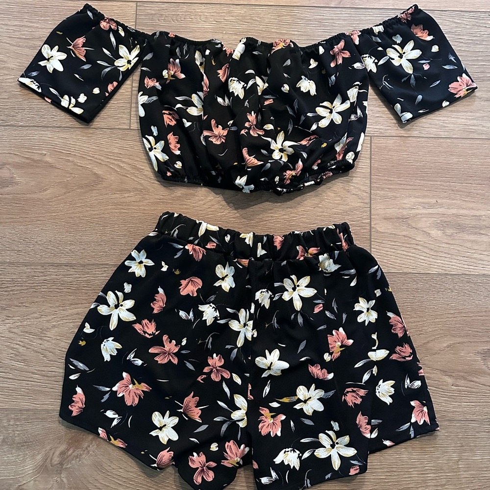 Women's black floral tube top and Shorts set